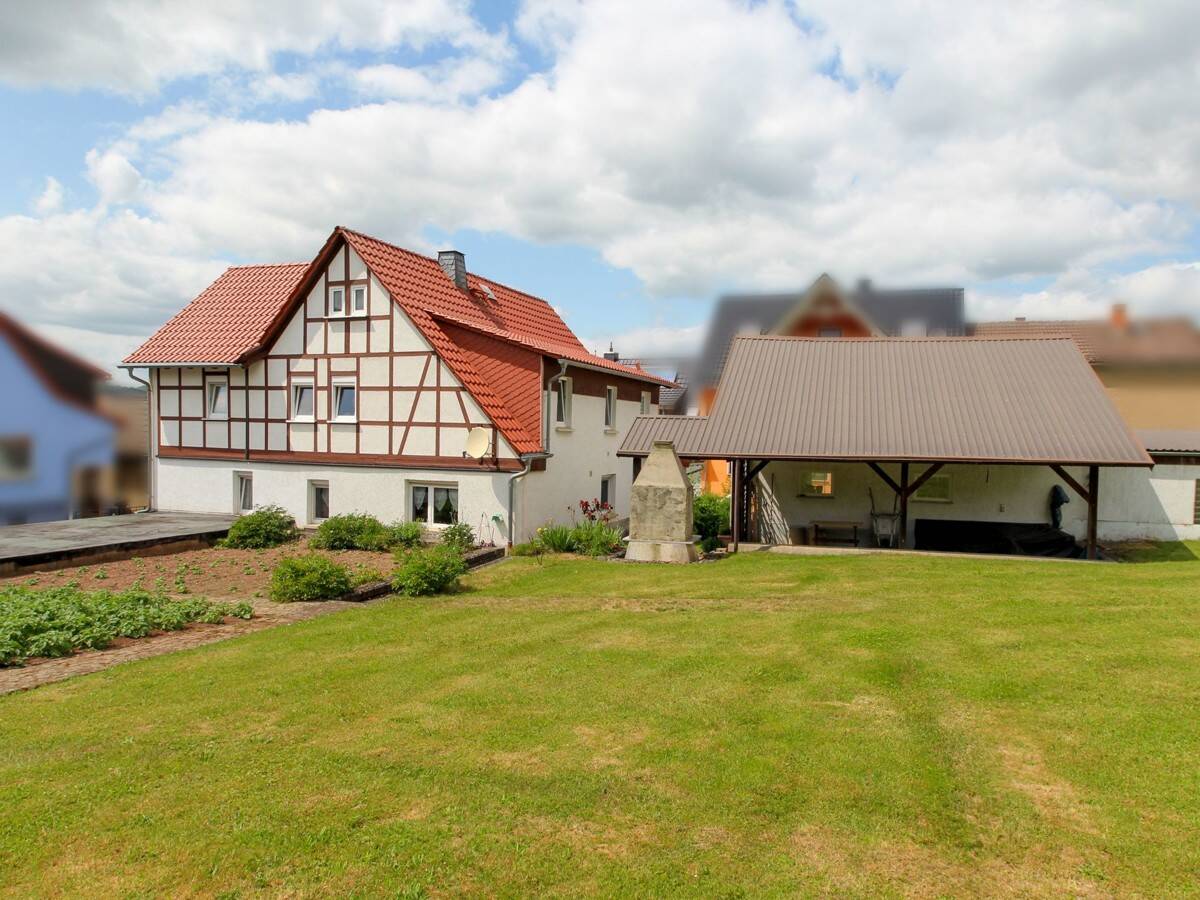 Viel Platz auf dem Land: Wohnhaus mit großem Baugrundstück – auch Tierhaltung möglich, 36452 Kaltennordheim