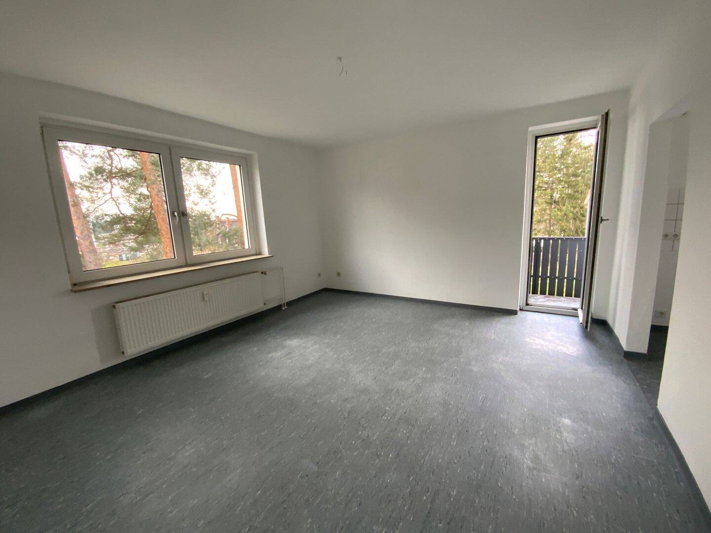 Schöne 2-Zimmer Wohnung mit Balkon zu vermieten, 35260 Stadtallendorf