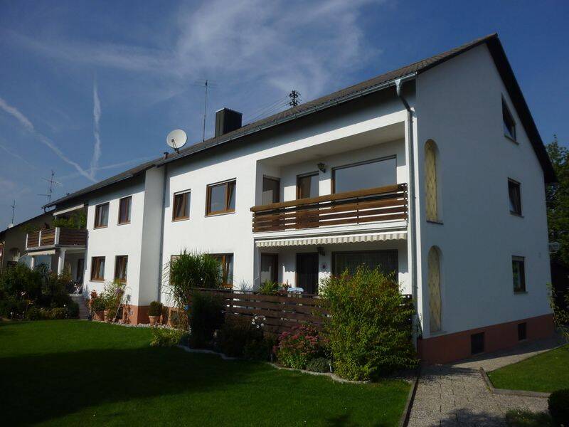 Frisch renovierte 5-Zi.-Whg. mit Balkon & Garten in Reichertshausen, 85293 Reichertshausen