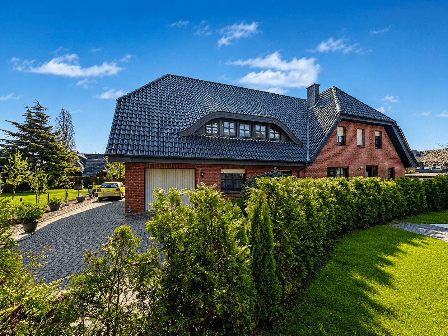 Charmantes Zweifamilienhaus mit großem Grundstück in ruhiger Lage von Ibbenbüren-Dörenthe, 49479 Ibbenbüren