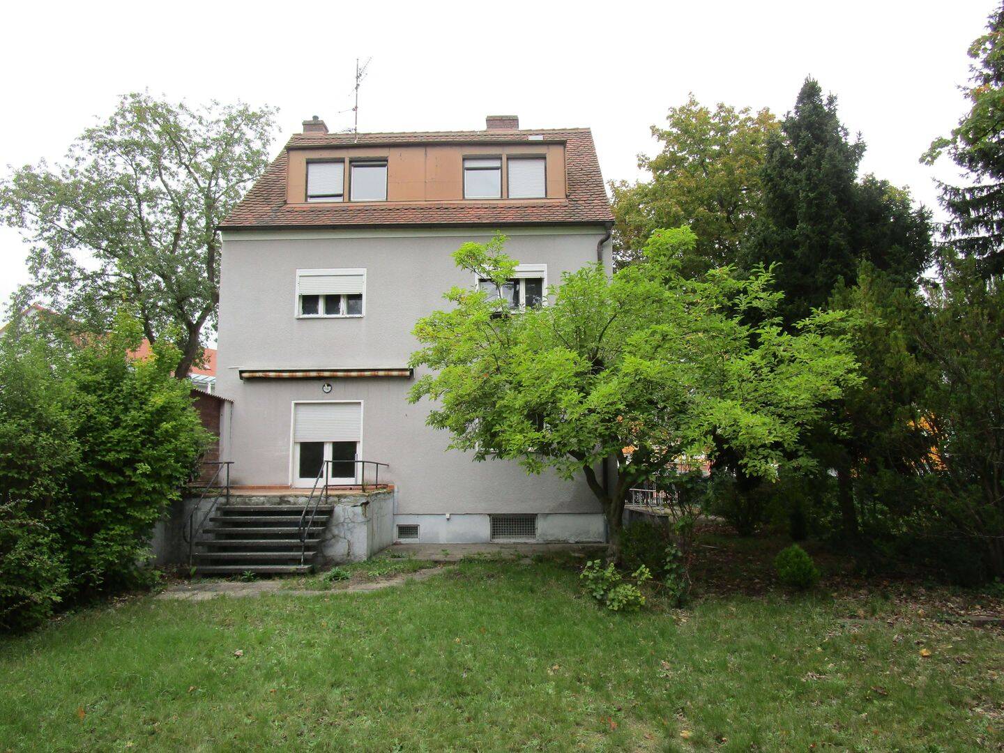Großes Haus mit Garten Nürnberg – Schweinau / Haus mieten, 90441 Nürnberg (Gibitzenhof Sandreuth Schweinau Werderau)