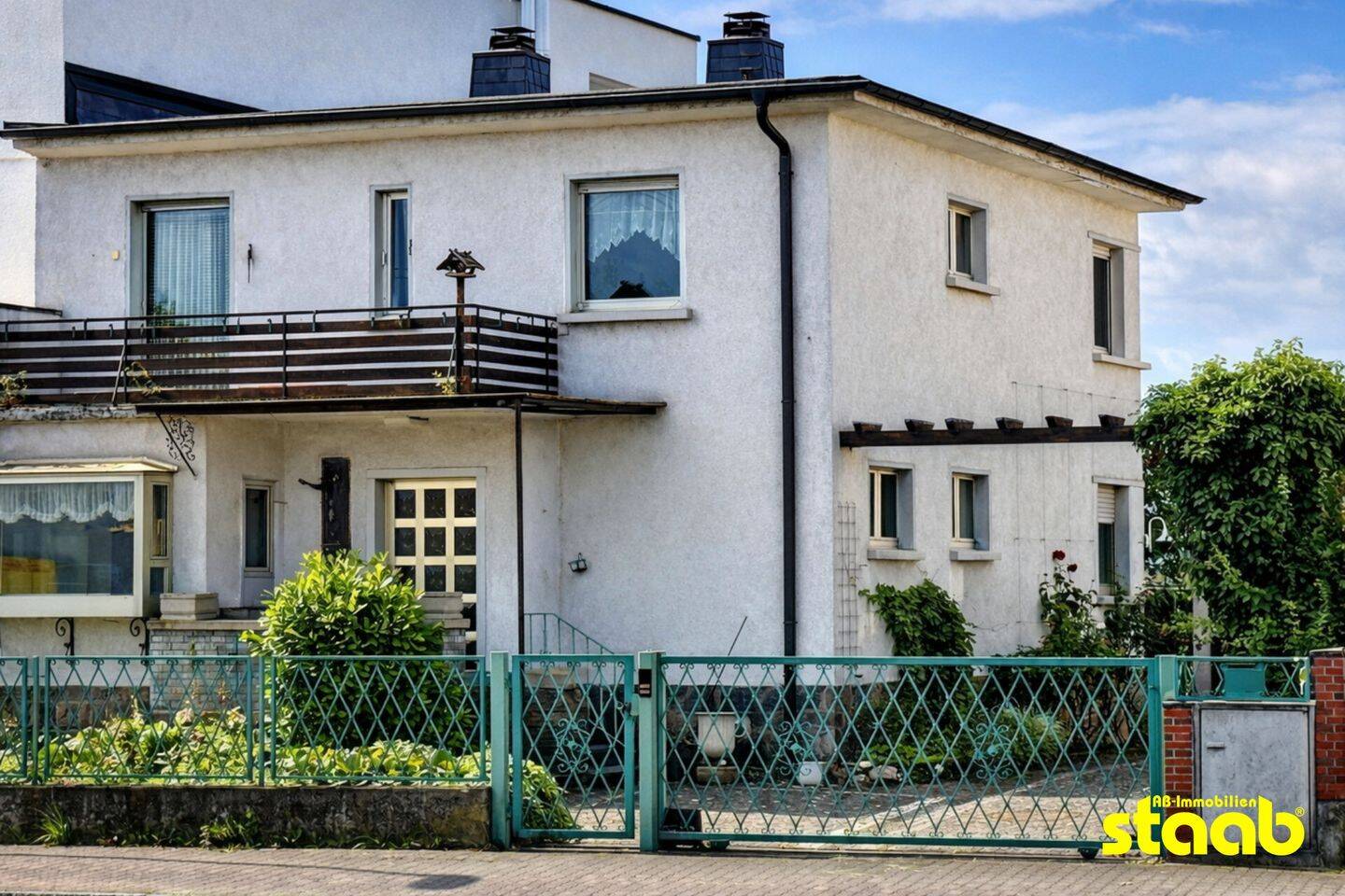 1-2 FAMILIENHAUS MIT TRAUMHAFTEN MAINBLICK, Garten und Großgarage – viel Potenzial zum fairen Preis, 63741 Aschaffenburg (Damm Innenstadt Leider Nilkheim Strietwald)