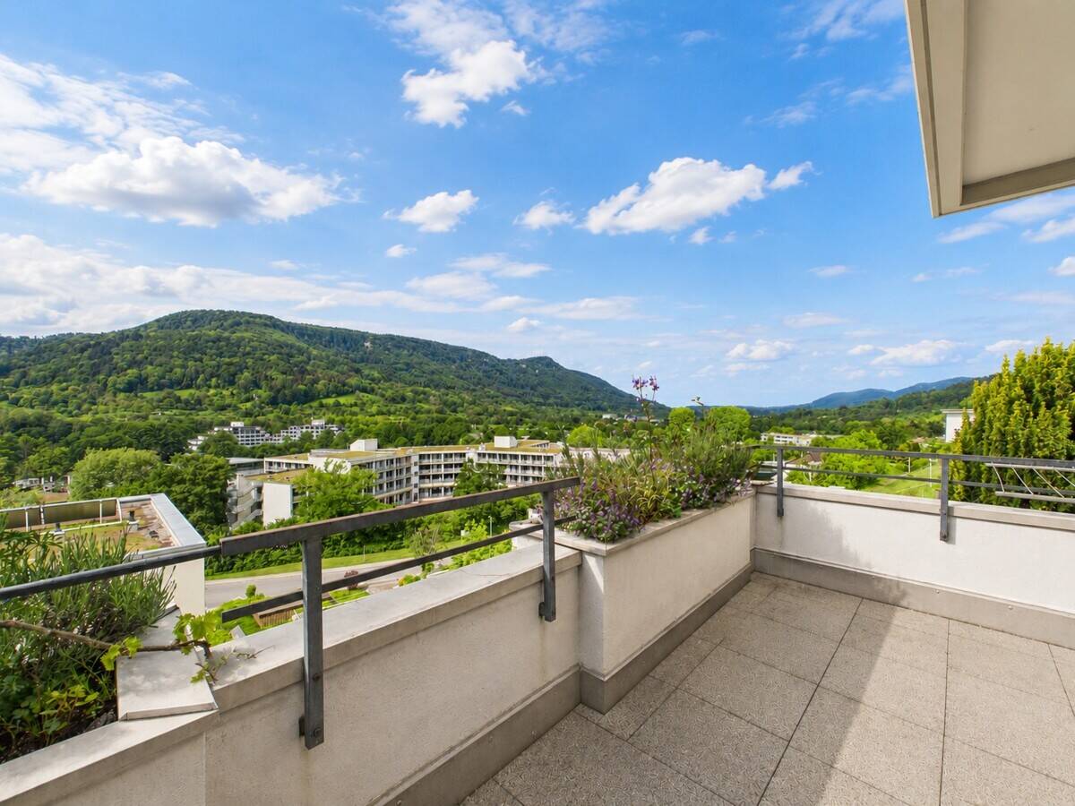 RESERVIERT – Große Wohnung mit traumhaftem Ausblick, 72574 Bad Urach