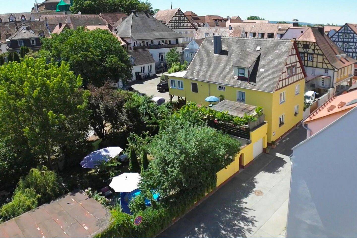Charmantes Mehrfamilienhaus im Herzen der Altstadt von Bad Windsheim, 91438 Bad Windsheim