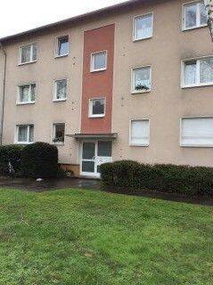 Platz für die Familie: Sanierte 3-Zimmer-Wohnung mit Wintergarten in Stadtlage, 53115 Bonn