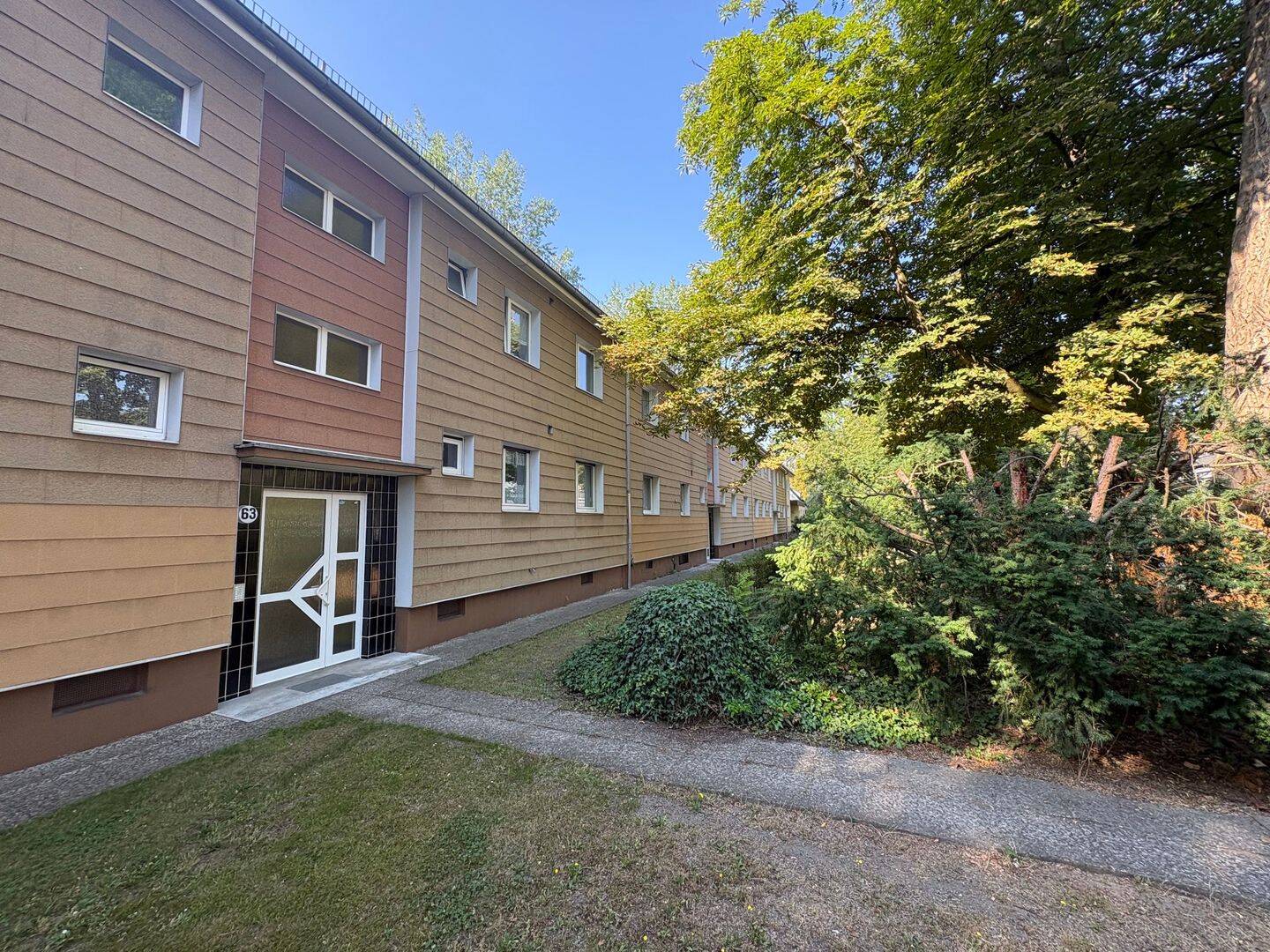 DG in Steglitz/Lankwitz: Kauf einfach gemacht: besichtigen, kaufen und einziehen :)), 12247 Berlin (Steglitz-Zehlendorf Lankwitz Steglitz)