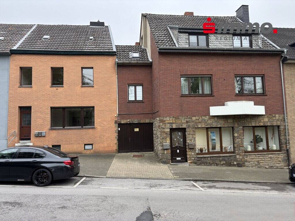 Bezugfreies Wohnhaus mit zusätzlichem Anlageobjekt nebst freiem Grundstück & einer Werkstatt, 52080 Aachen