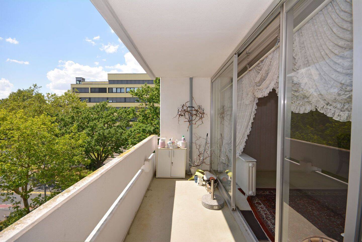 Wohnung in sehr zentraler Lage von Brühl, barrierefrei und 2 Balkone (bezugsfrei), 50321 Brühl