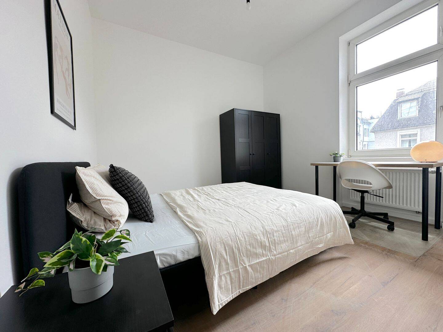 Freie Zimmer – Frankfurt bei Bergerstraße – Frauen WG – möbliert ??, 60385 Frankfurt am Main (Bornheim Nordend-Ost Ostend)