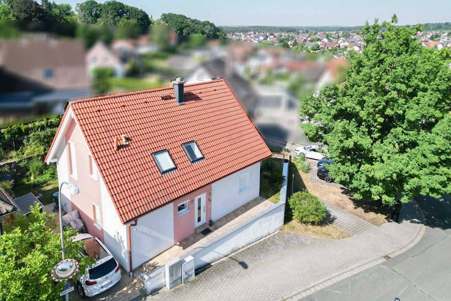 Einziehen & wohlfühlen: Modernes Einfamilienhaus mit traumhaftem Weitblick, 91341 Röttenbach