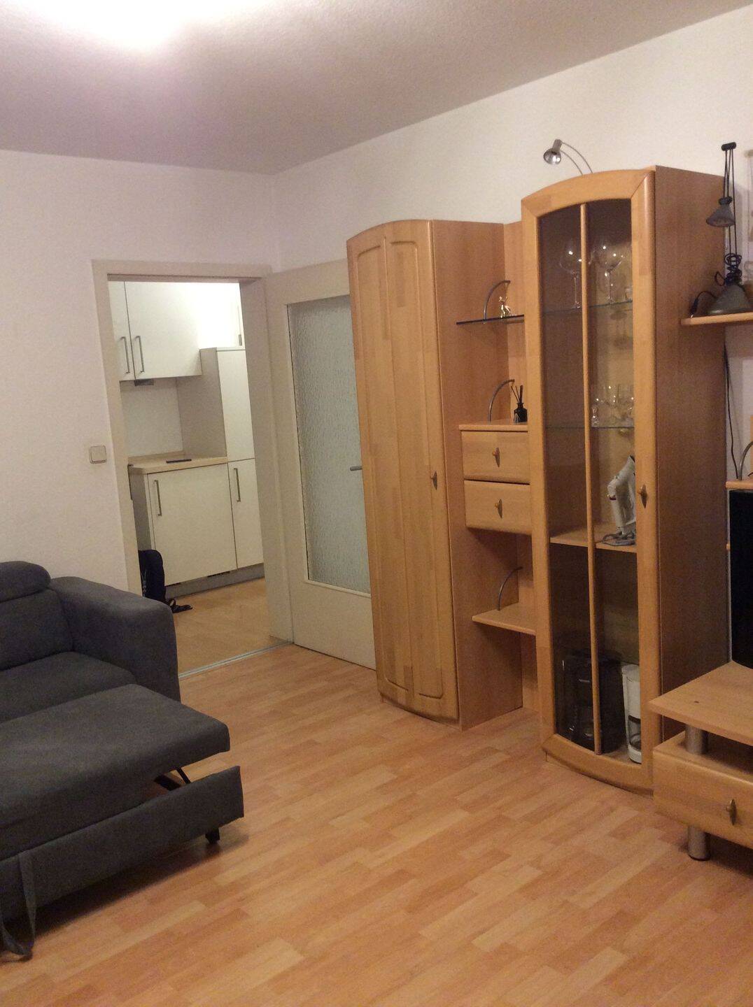 Voll möblierte 2-Zi.-Wohnung in zentraler Lage, 90478 Nürnberg (Dutzendteich Gleißhammer Glockenhof Sankt Peter Zerzabelshof)