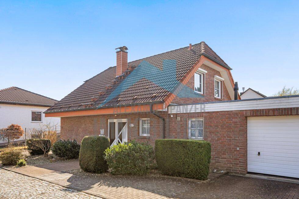 Sehr gepflegtes und freistehendes Einfamilienhaus mit Gartenparadies in Kassel – Jungfernkopf!, 34128 Kassel (Harleshausen Jungfernkopf Kirchditmold)