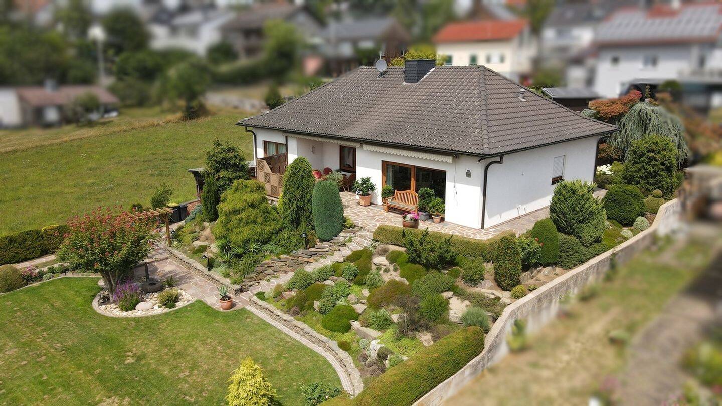 Hochwertiges freihstendes Einfamilienhaus in ruhiger Lage, 35510 Butzbach
