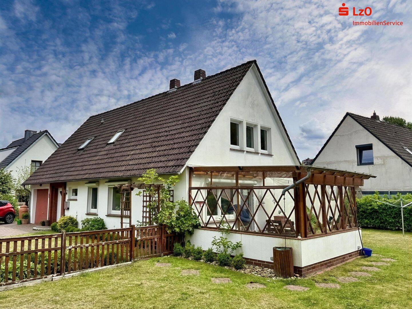 Großzügiges Einfamilienhaus mit modernisierter Ausstattung und viel Platz im Garten, 27798 Hude (Oldb) (Hude)