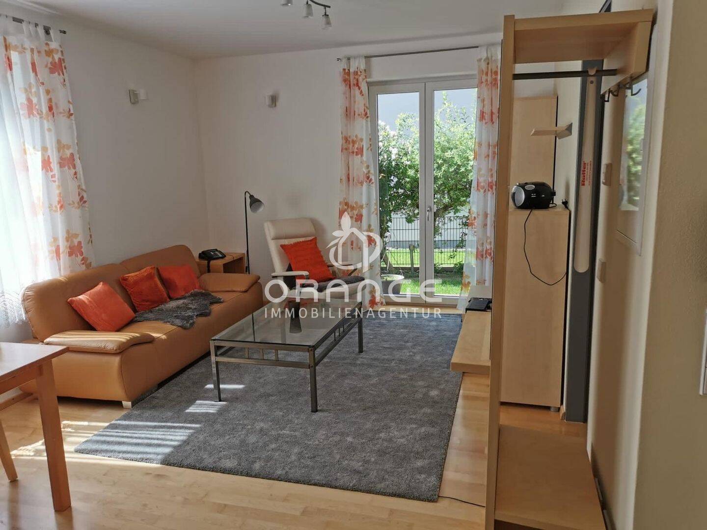 * Tolle komplett möblierte 2 Zi.-Wohnung mit Terrasse in Ulm-Söflingen *, 89077 Ulm (Söflingen Weststadt)