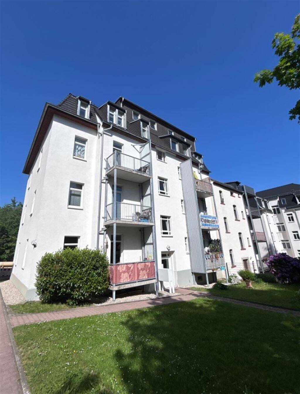DG Maisonette 3-Zimmer mit EBK, Laminat und Wannenbad in guter Lage, 9119 Chemnitz (Helbersdorf Kapellenberg Kappel Zentrum)