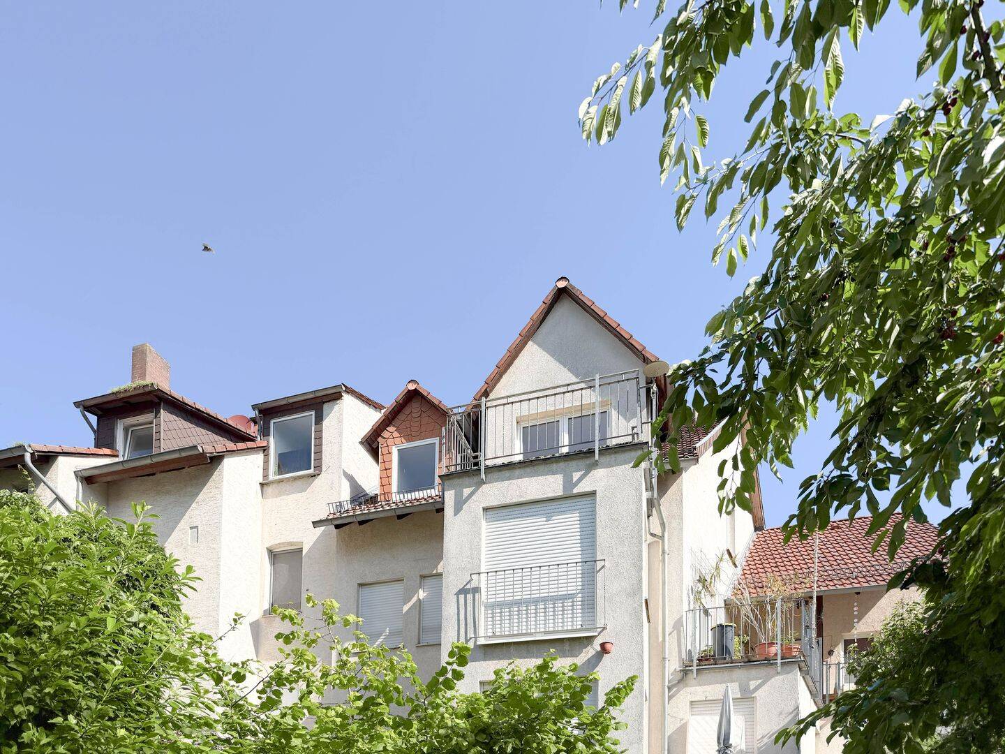 Bad Wilhelmshöhe / Alt Wahlershausen Sonnige und freie Dachgeschosswohnung mit Balkon und Carport in ruhiger Wohnlage, 34131 Kassel (Bad Wilhelmshöhe Brasselsberg Kirchditmold)