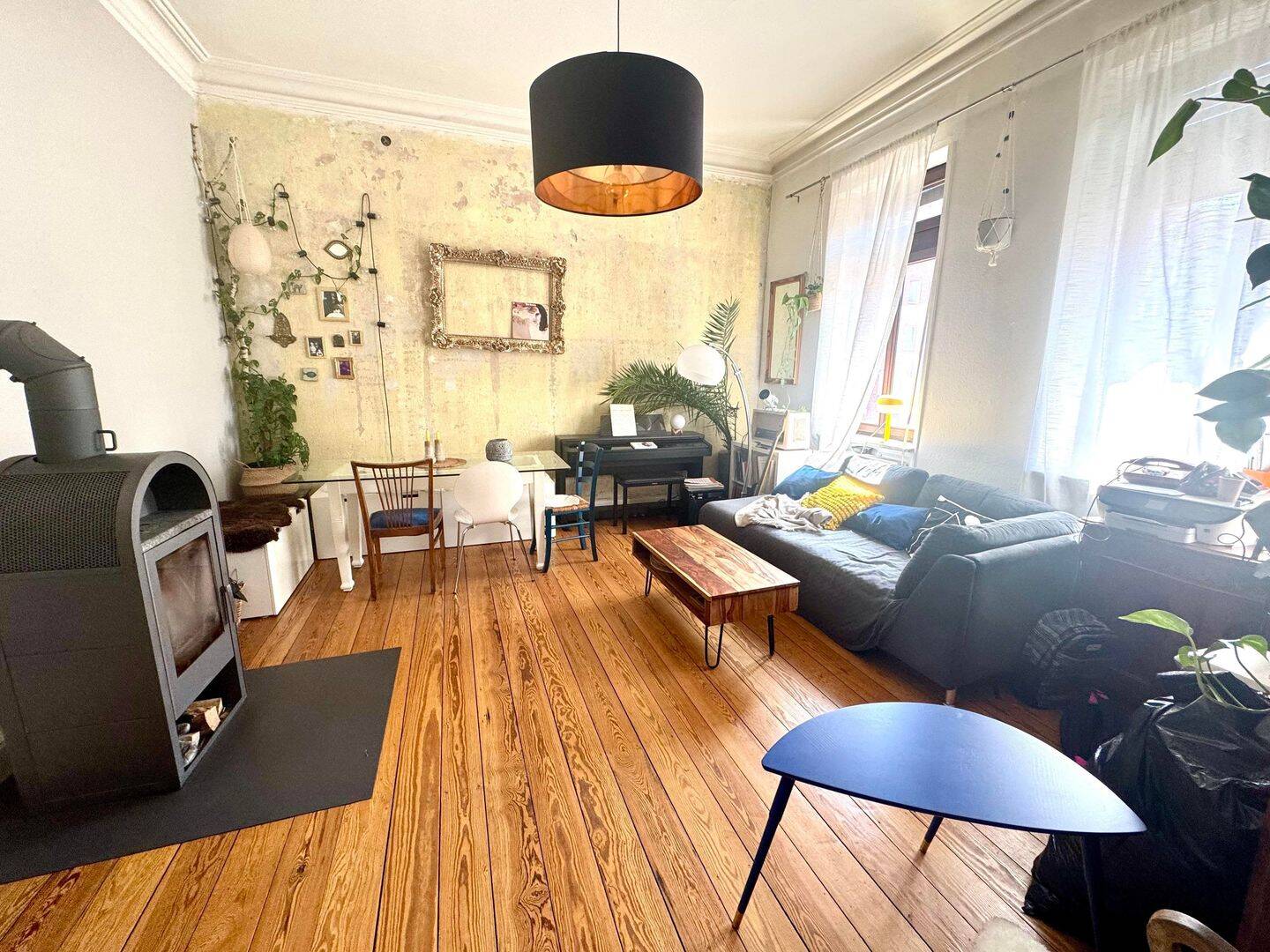 KL-Innenstadt – Stilvolle 5-Zimmer-Altbauwohnung mit Einbauküche und Balkon in zentraler Lage, 67655 Kaiserslautern (Innenstadt)