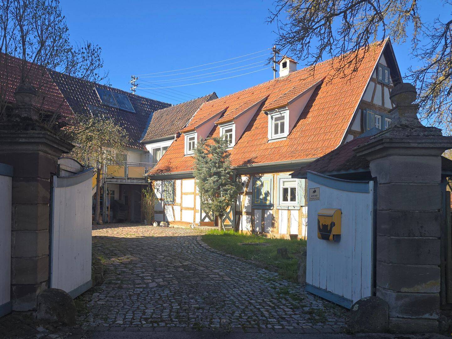 Außergewöhnliches Fachwerkanwesen – direkt vom Eigentümer, 97702 Münnerstadt