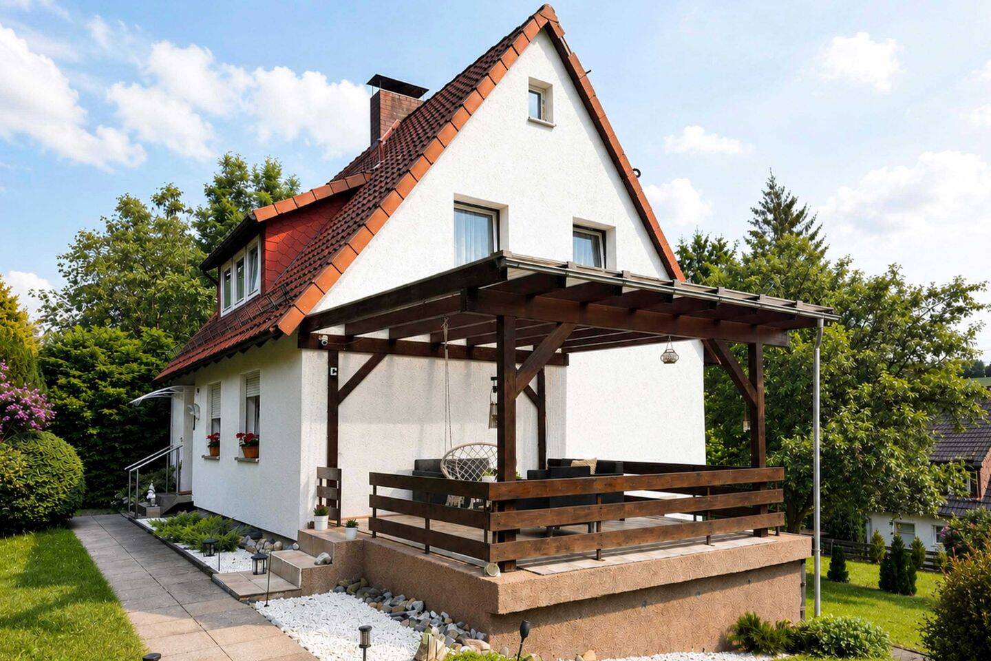 Gepflegtes Familienhaus mit Terrasse und PV-Anlage in ruhiger Wohnlage von Freiheit, 37520 Osterode am Harz