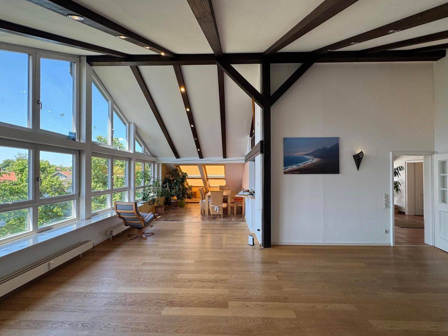 Exklusive Dachgeschosswohnung mit Loftcharakter, 82041 Oberhaching