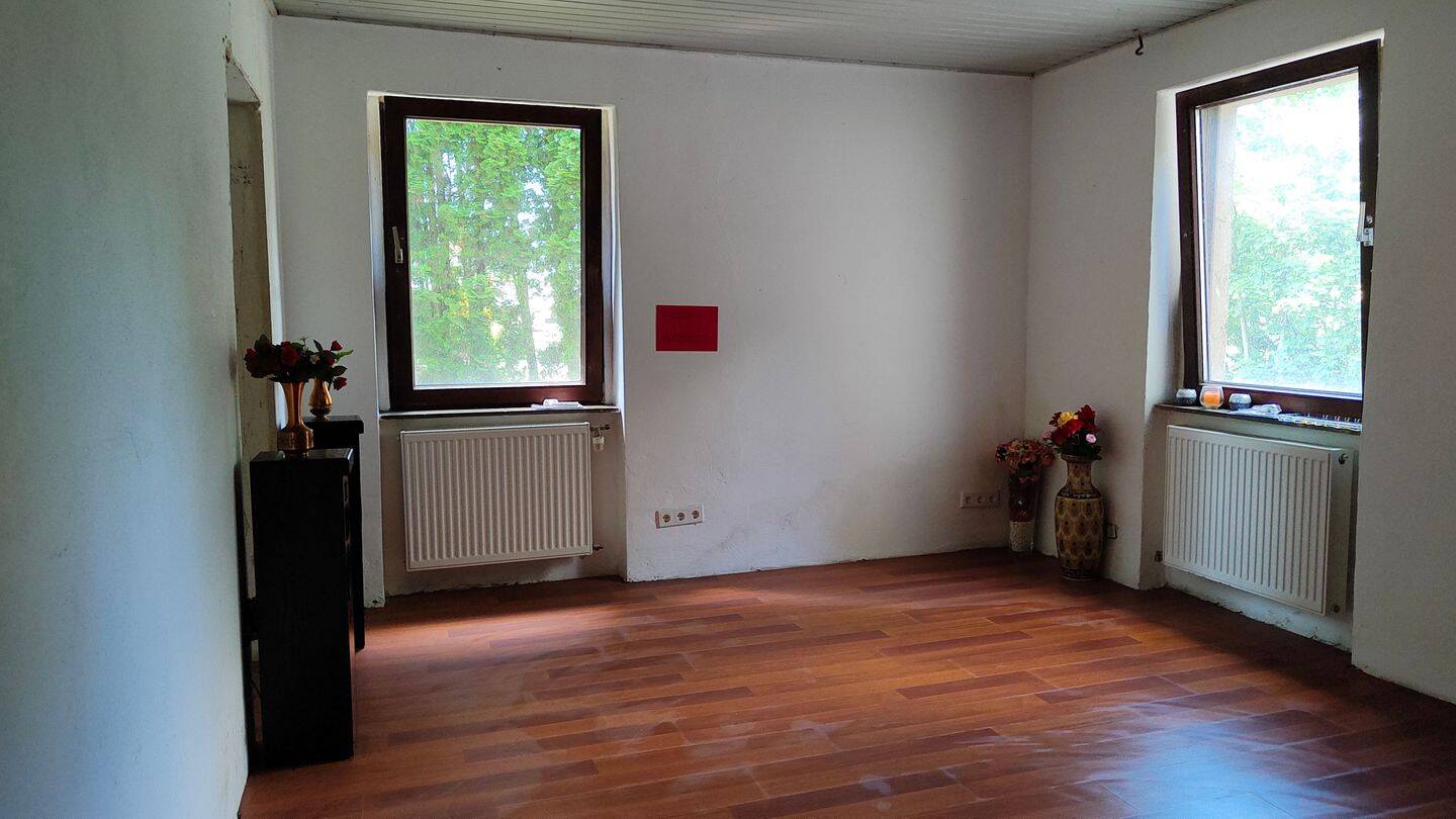 !!!SchottenStadt!EG!4ZKB!94m²+40m²Hobbyr!400m² Garten + 40m² Terrasse zur Mitbenutzung, 2PKW-Stellplätze für 399€ Miete mit Hausmeisterdienstleistung!, 63679 Schotten