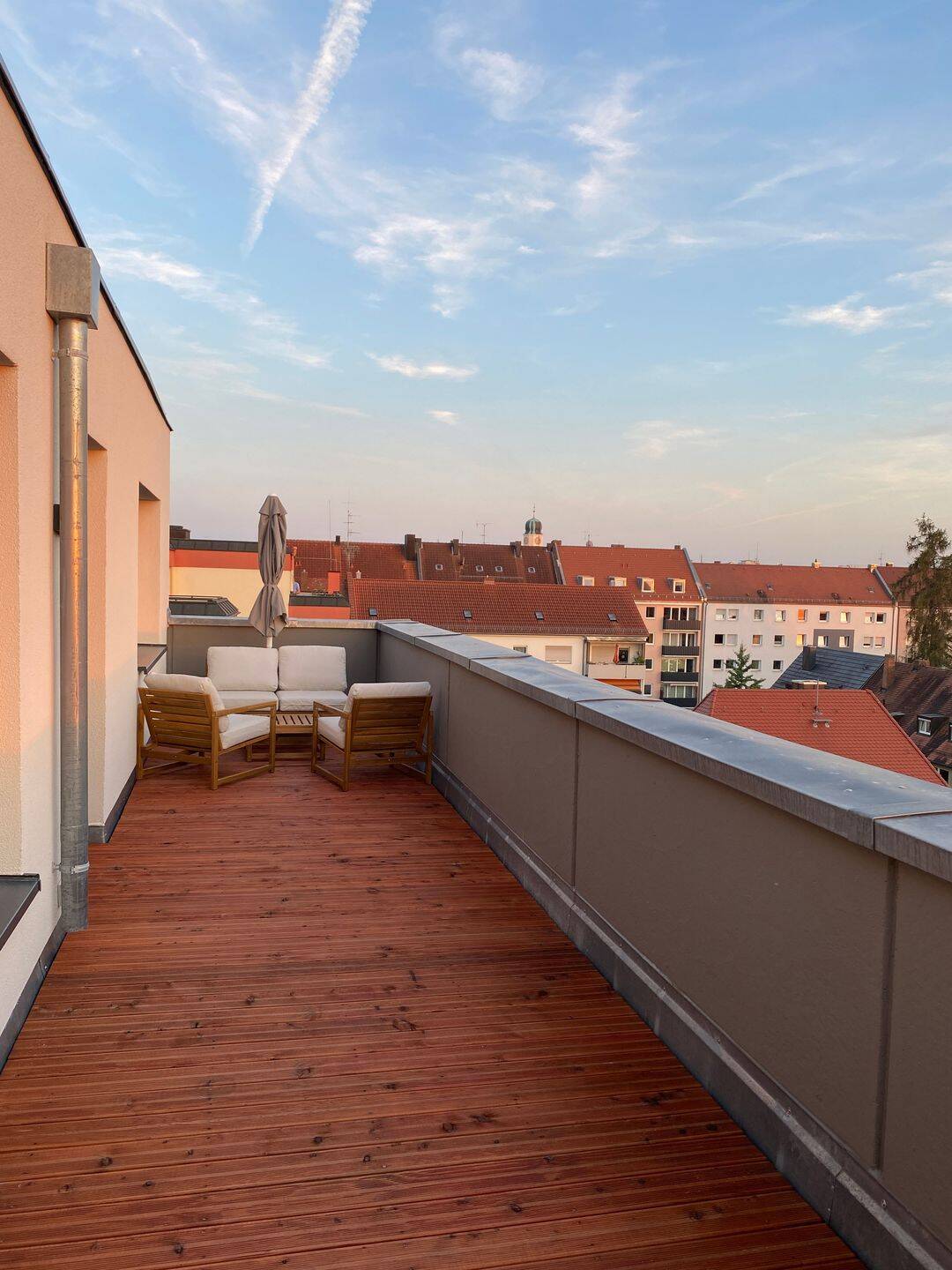 WE23: Moderne vollmöblierte Wohnung mit Dachterrassen in St. Johannis, 90419 Nürnberg (Kleinweidenmühle Sankt Johannis)