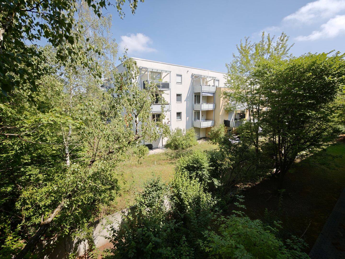 Voll möblierte 1-Zimmer-Wohnung mit Südbalkon ab 1.9.2026, 80809 München (Milbertshofen-Am Hart Neuhausen-Nymphenburg Schwabing-West)