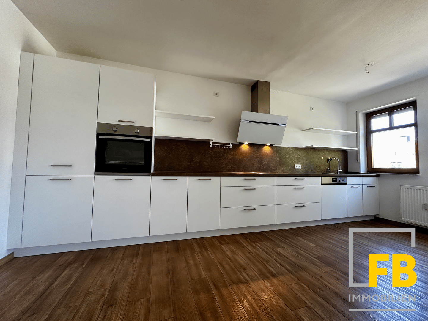 Großzügige 4-Zimmer-Wohnung mit Loggia und Tiefgaragenstellplatz – Wohnen in der Innenstadt von Fulda, 36037 Fulda