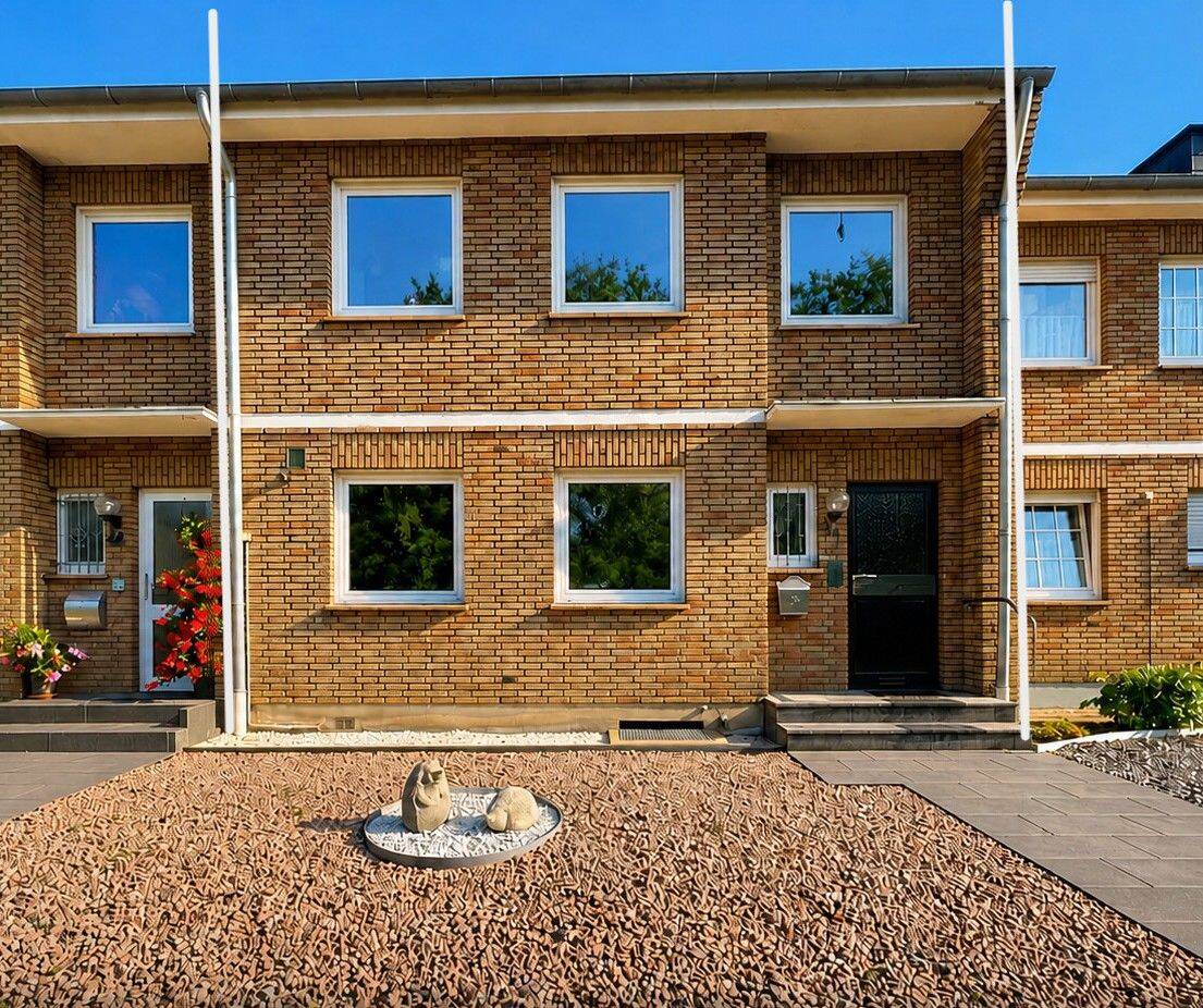 Familienglück in der Feldmark | Charmantes 5-Zimmer-Reihenmittelhaus mit Garten, Terrasse & Garage, 46483 Wesel