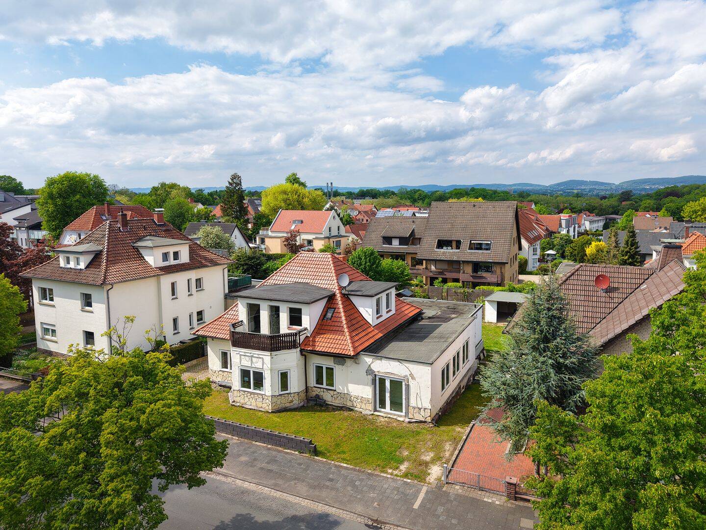 Umbauprojekt zum Dreifamilienhaus in attraktiver Wohnlage nahe der Kliniken, 32547 Bad Oeynhausen