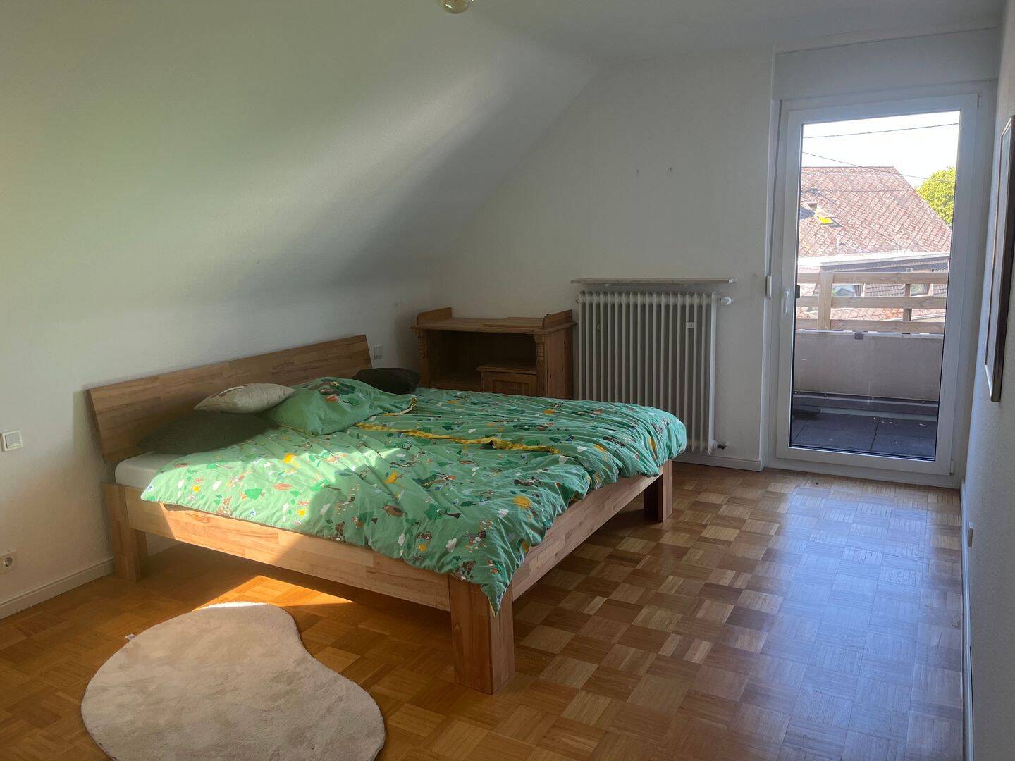 Objekttitel:
Helle 2-Zimmer-Wohnung mit Balkon – Höhenlage, nah zur Universität Trie, 54296 Trier