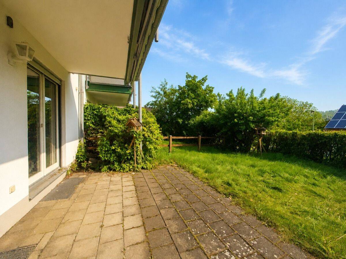 Wohnung mit Terrasse, Garten, Badewanne, Dusche, tollem Ausblick und optionaler Garage mit Wallbox, 87600 Kaufbeuren