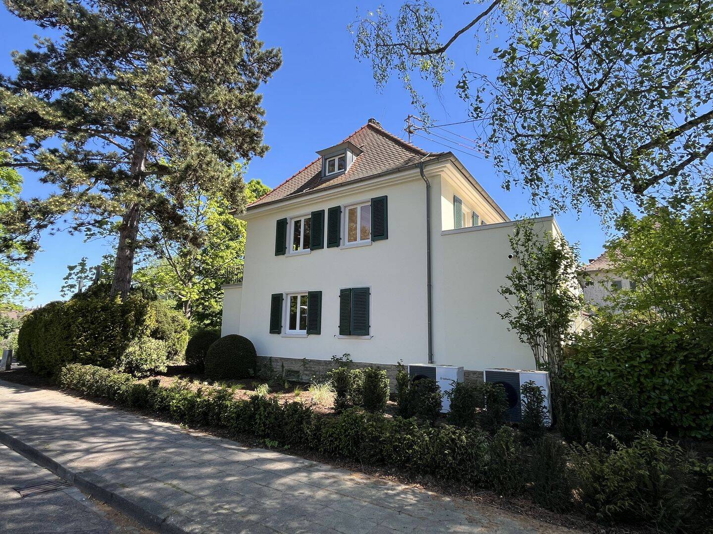 Exklusives Wohnen – ERSTBEZUG – kernsanierte Altbauperle, 76185 Karlsruhe
