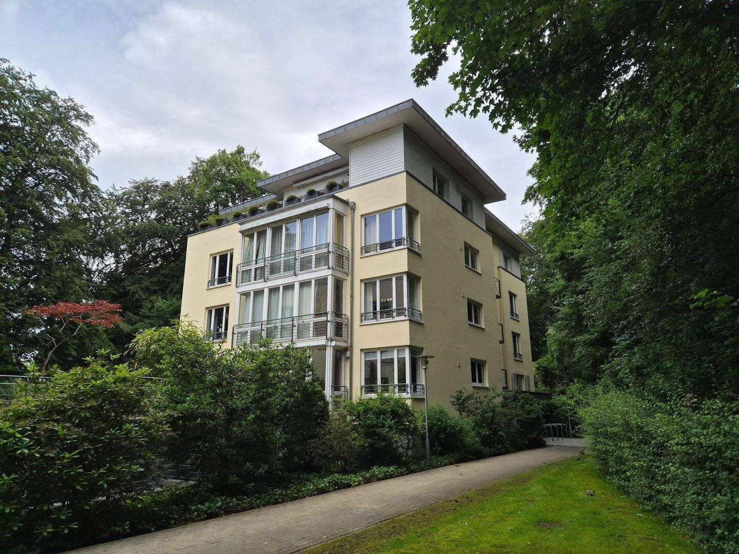 Oberneuland: Penthouse im Park, 28355 Bremen (Oberneuland)
