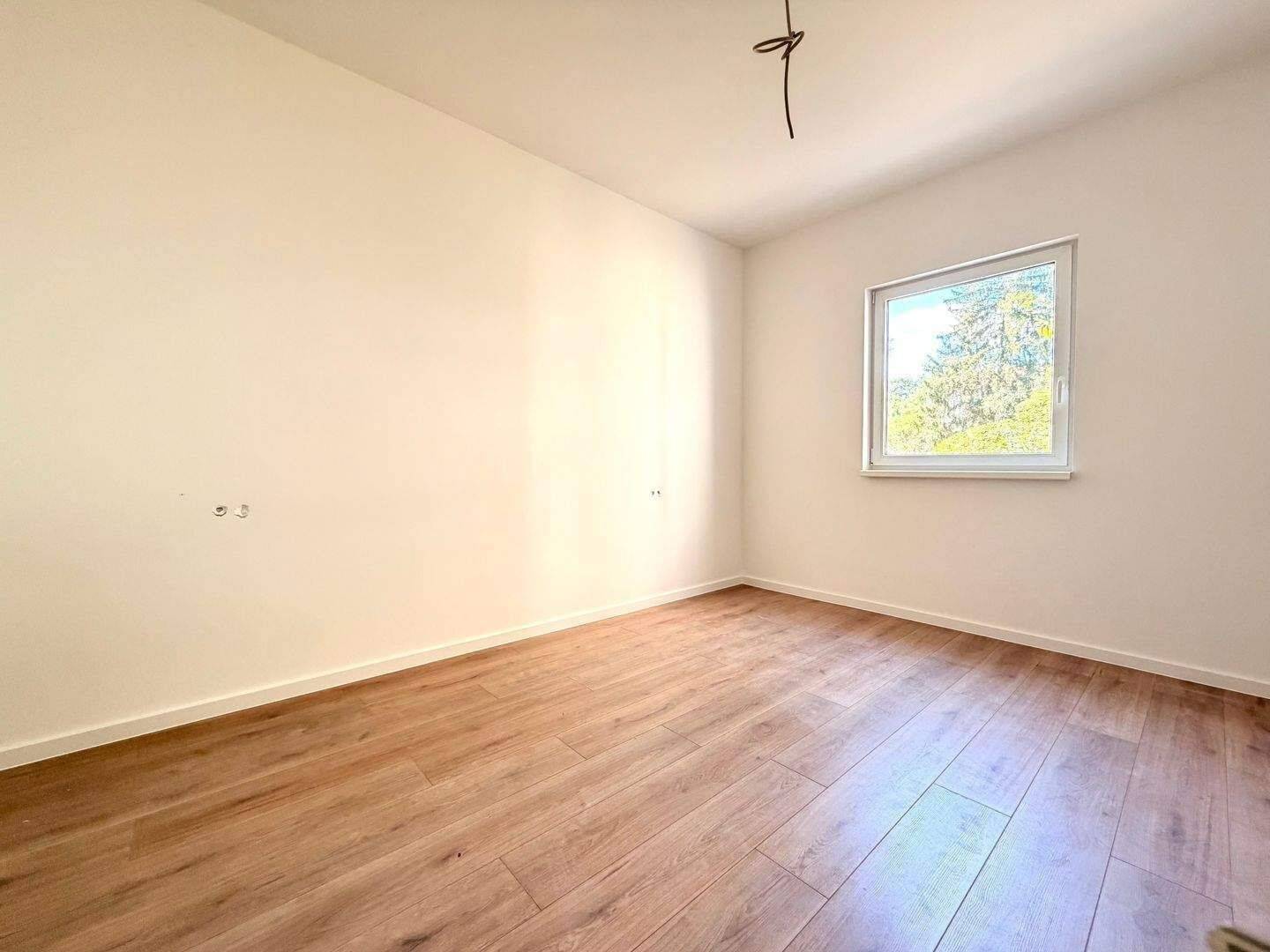 Kernsaniert & erstmals verfügbar – Modernes Apartment am Dutzendteich, 90478 Nürnberg (Dutzendteich Gleißhammer Glockenhof Sankt Peter Zerzabelshof)