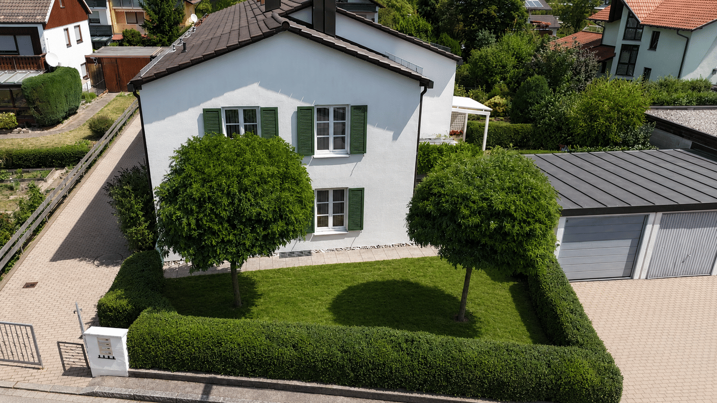 Großzügiges Reiheneckhaus mit Garage in ruhiger und zentraler Lage, 84489 Burghausen