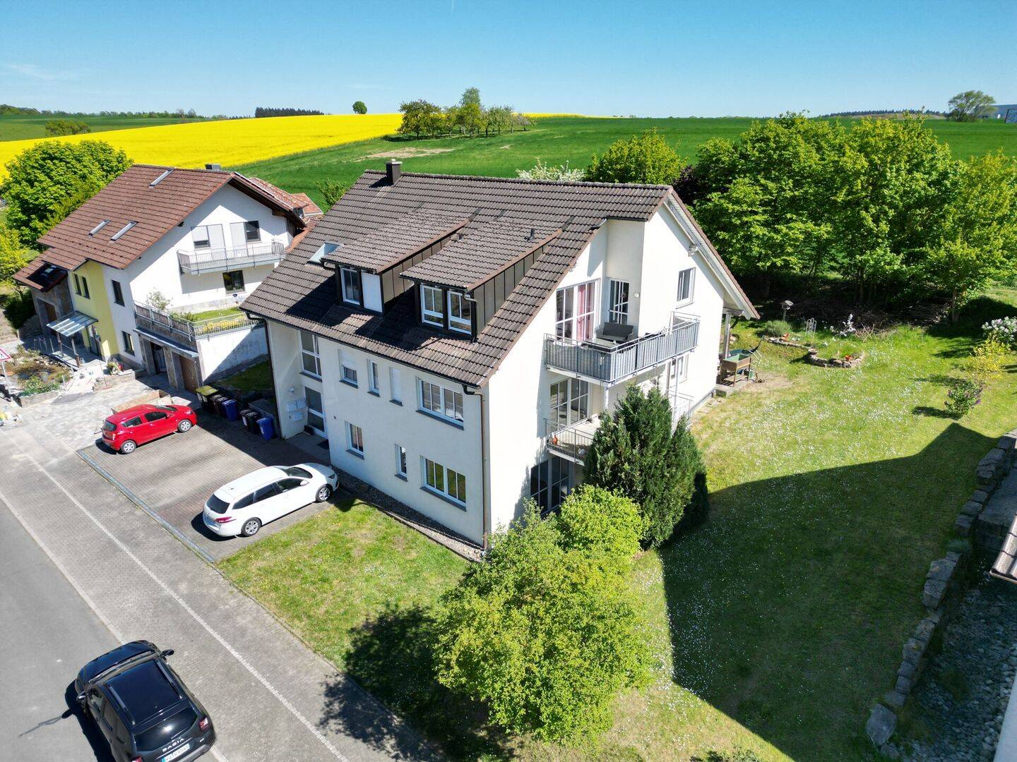 Mehrfamilienhaus in Großrinderfeld, 97950 Großrinderfeld