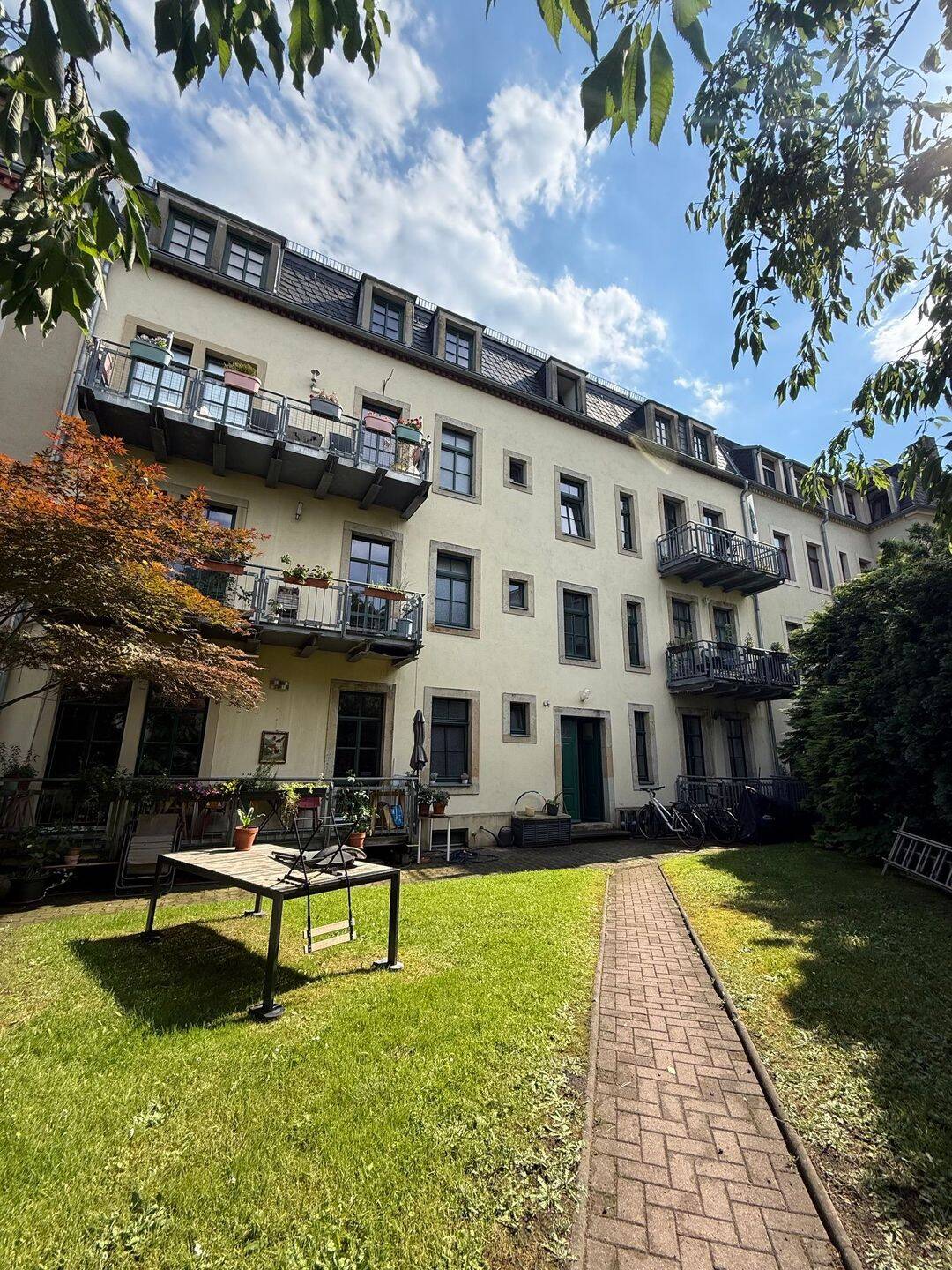 Hübsche 3 – Zimmer-Maisonette-Wohnung mit EBK in Pieschen !, 1127 Dresden (Hellerberge Leipziger Vorstadt Mickten Pieschen-Nord/Trachenberge Pieschen-Süd)