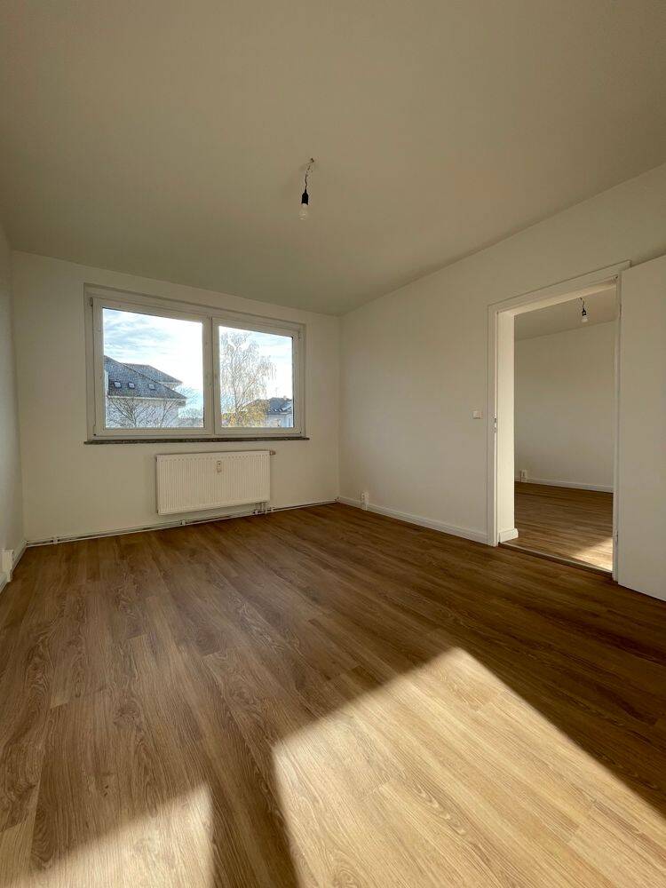 Treuenbrietzen: Albert-Schweitzer-Str.: 4 Zimmer-Wohnung mit ca. 73 m² ab SOFORT frei, 14929 Treuenbrietzen