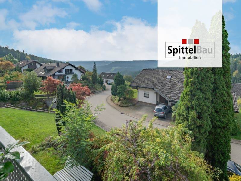 Wohnen mit Schwarzwaldblick – gepflegte 2,5-Zimmer-Wohnung mit Terrasse, 78144 Schramberg