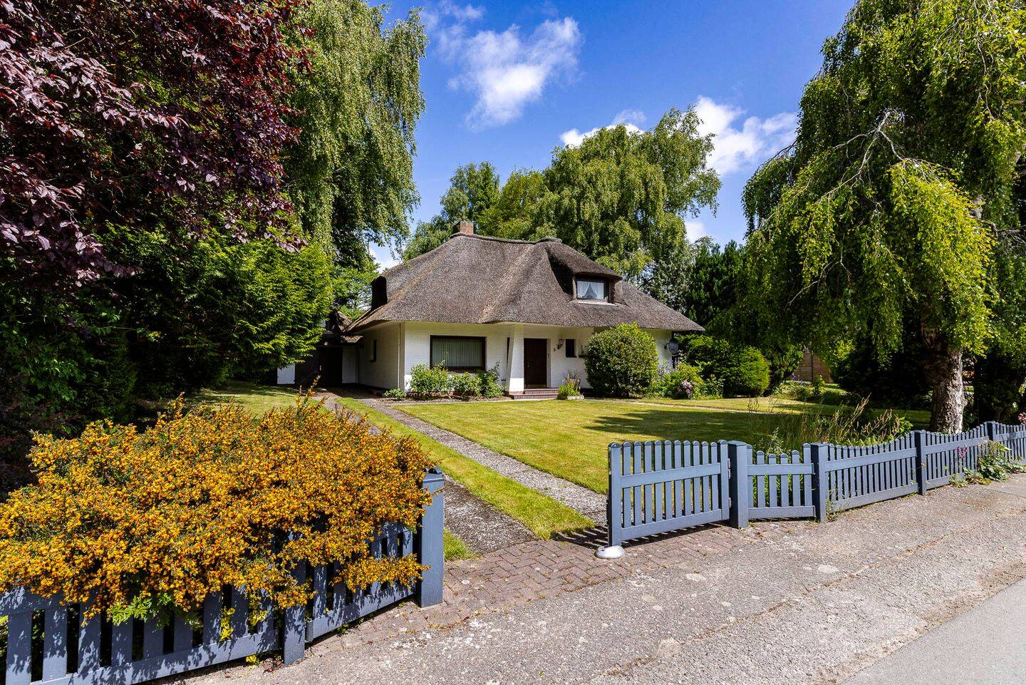Charmantes Friesenhaus auf traumhaftem Parkgrundstück, 25873 Rantrum