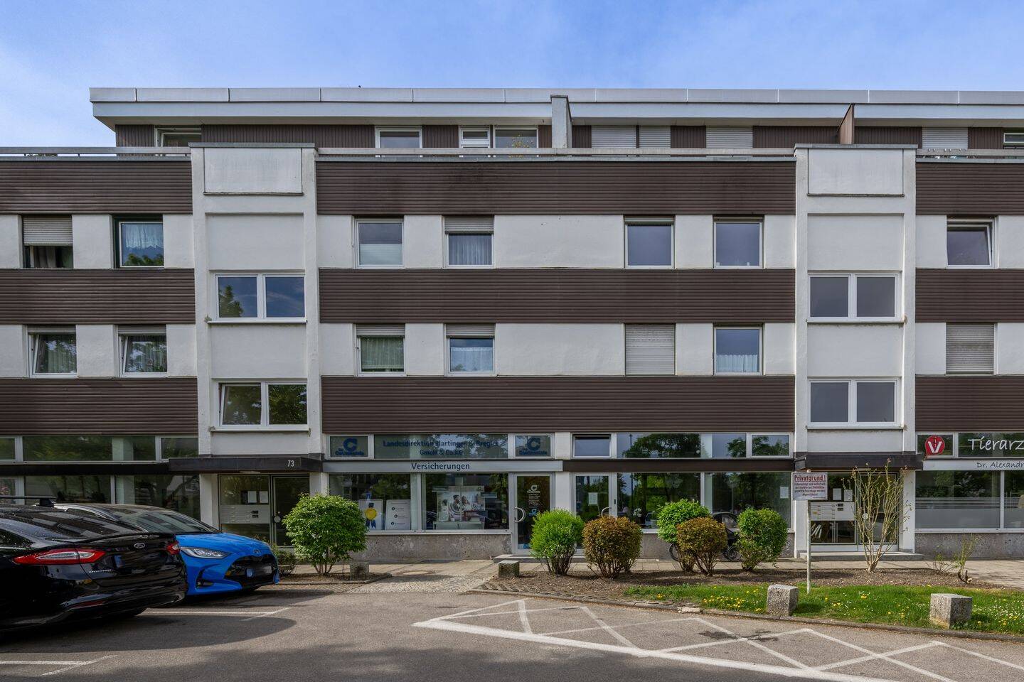 Seltene Chance: Helle und renovierungsbedürftige 2-Zimmer-Dachterrassenwohnung mit Garagenstellplatz, 82166 Gräfelfing