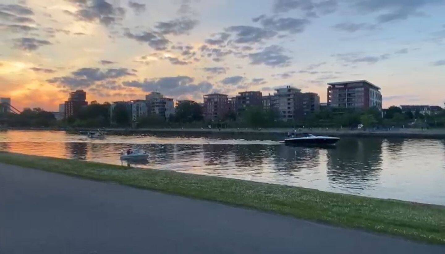 Exclusive Riverside Living | Move-in Ready Garden Duplex Apartment | Prime Sachsenhausen Location, 60594 Frankfurt am Main (Sachsenhausen)
