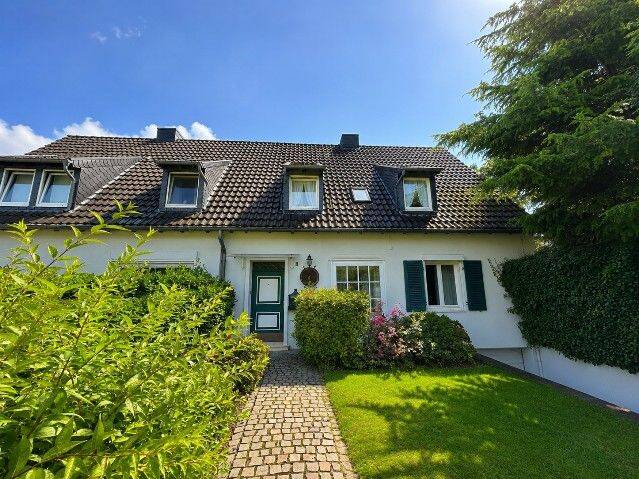 Charmantes Einfamilienhaus in gefragter Wohnlage von Mönchengladbach, 41061 Mönchengladbach (Eicken Stadtmitte Waldhausen)