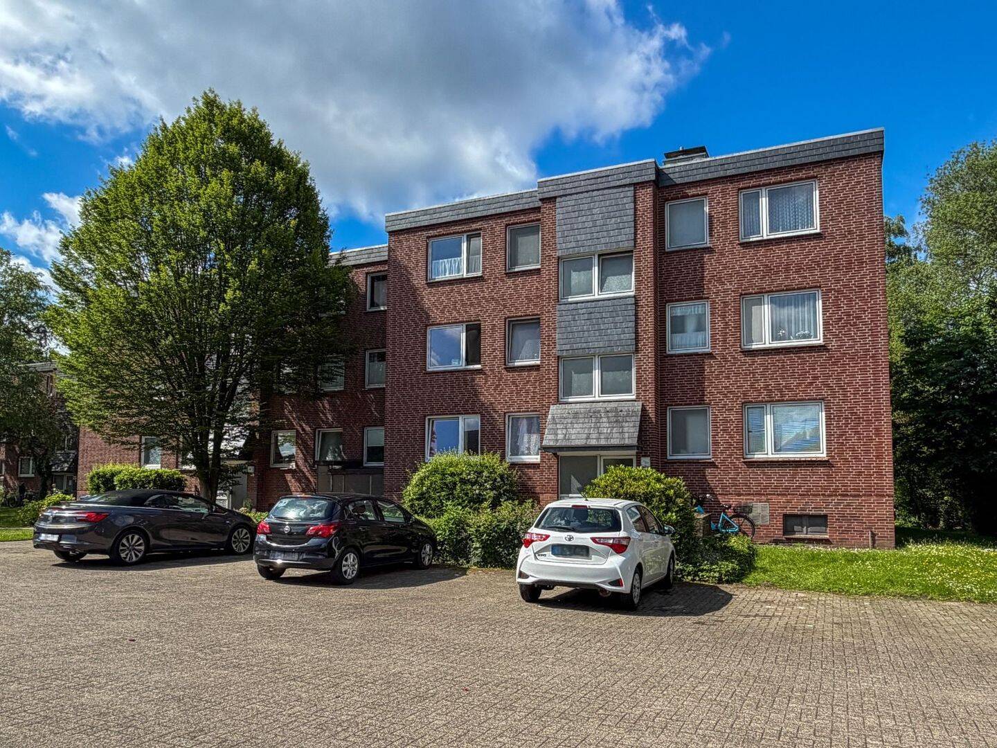Gepflegte 2-Zimmer-Wohnung mit Loggia im Residenzort Rastede!, 26180 Rastede