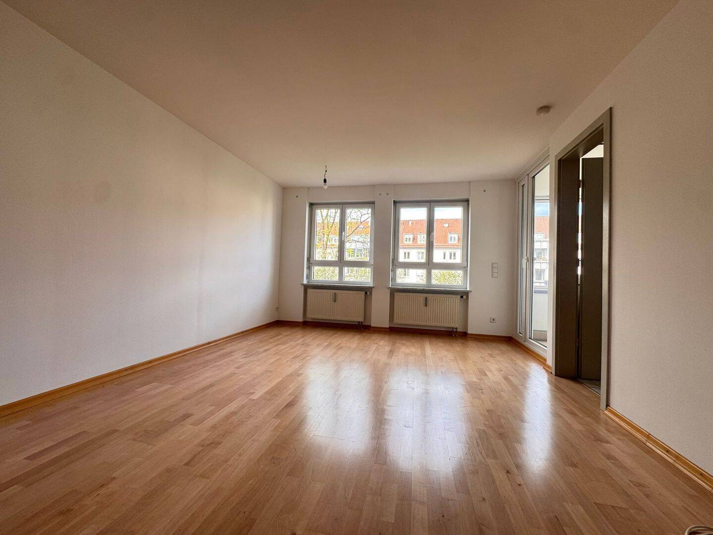 Gemütliche 2-Zimmer Wohnung mit verglaster Loggia in München-Laim, 80687 München (Laim Pasing-Obermenzing)