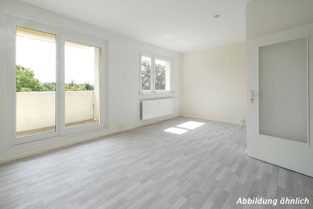 Funktionale 3 Zimmer, 6132 Halle (Saale) (Ammendorf-Beesen Planena Radewell-Osendorf Silberhöhe)