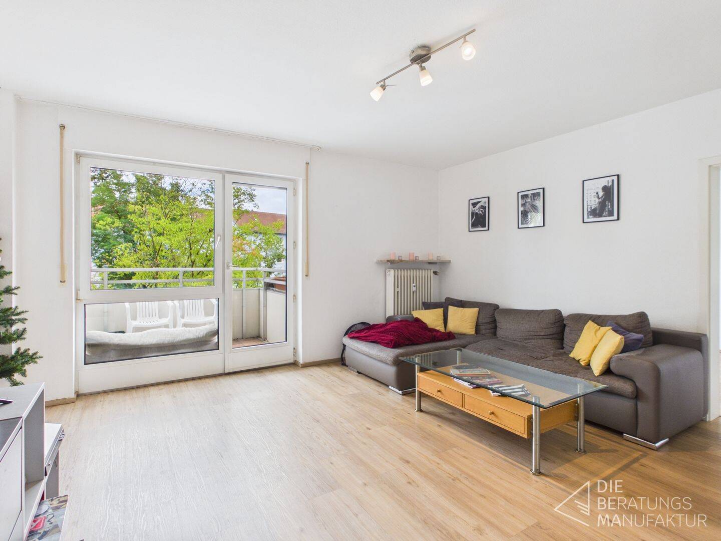 4 Zimmer Eigentumswohnung mit Garage, 91052 Erlangen (Anger Erlangen-Ost Erlangen-Süd Innenstadt)