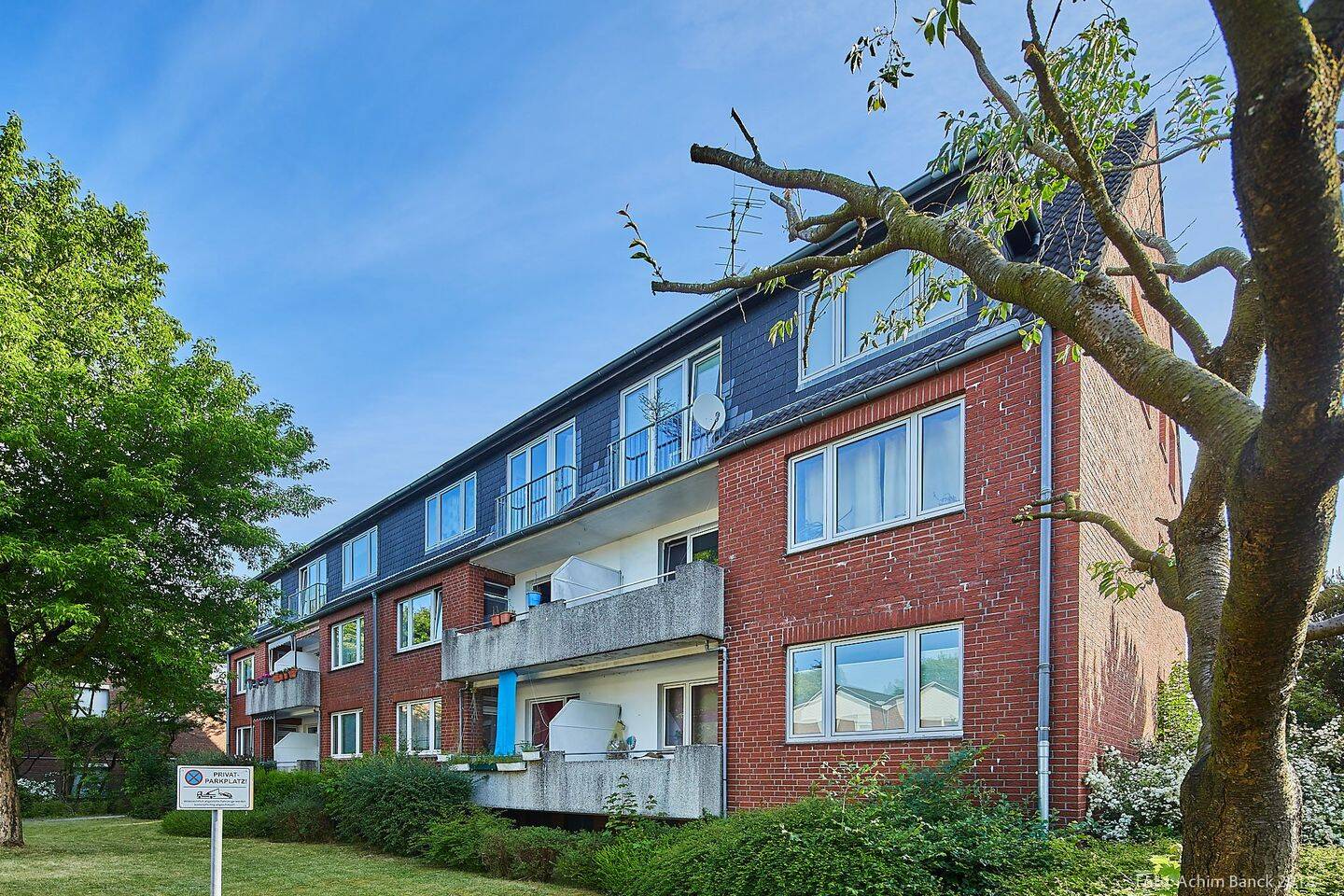 Große 3 Zimmerwohnung mit Balkon, 24539 Neumünster (Gadeland Ruthenberg Stör Wittorf)